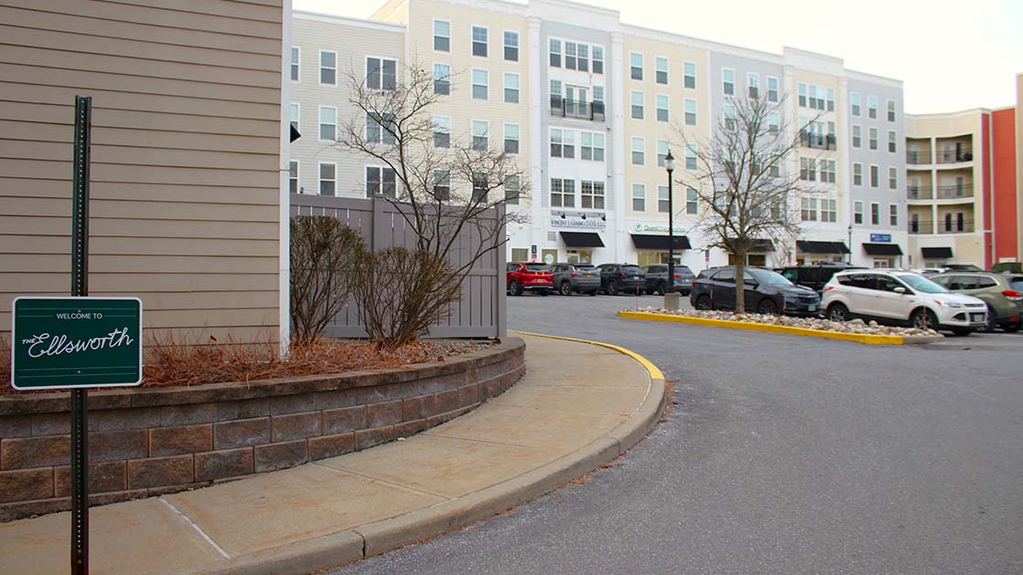 26 theellsworthparking